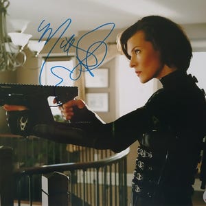 Milla Jovovich Signed 8x10 Photo - Beckett BAS Authentic Autograph