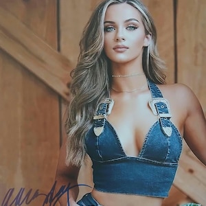 Anna Jay Signed 8x10 Photo - Authentic Autograph W/A1COA