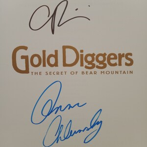 GOLD DIGGERS: THE SECRET OF BEAR MOUNTAIN, from left: Christina