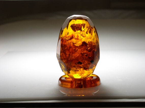 Amber faceted egg large size with stand