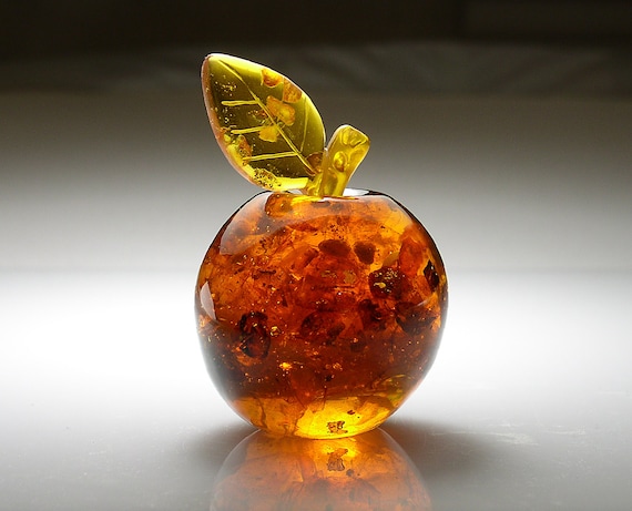 Amber apple
