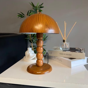 Lámpara de pie a pilas para sala de estar, moderna lámpara de pie  inalámbrica con control remoto, lámpara de pie trípode regulable para  dormitorio