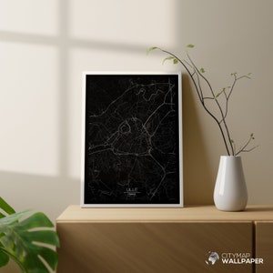 Mapa de Lille para personalizar, Póster minimalista, Plano de la ciudad muy detallado sobre fondo negro para imprimir - Archivo digital -