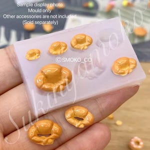 1/12 - 1/8 Scale DIY 3D Dollhouse Miniature Resin/Polymer Clays Mould to Make Croissant Bread #05