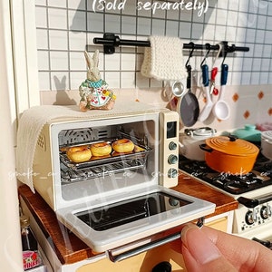 2022 Discontinued RARE Miniature Dollhouse Collection 1/16 Scale Microwave Oven (Colours: C White,Pink,Red,Blue,Yellow, Green)-Sold Separate