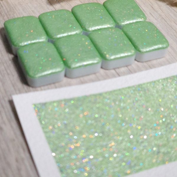 Minty | Godet d'aquarelle pailletée | aquarelle holographique verte | aquarelle scintillante verte | fabriquée à la main | artiste cadeau