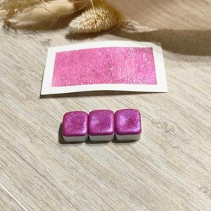 Ligée 4 aquarelles pailletées rose, bleu, gris et violet aquarelles artisanales fait à la main paillette holographique coloriage image 3