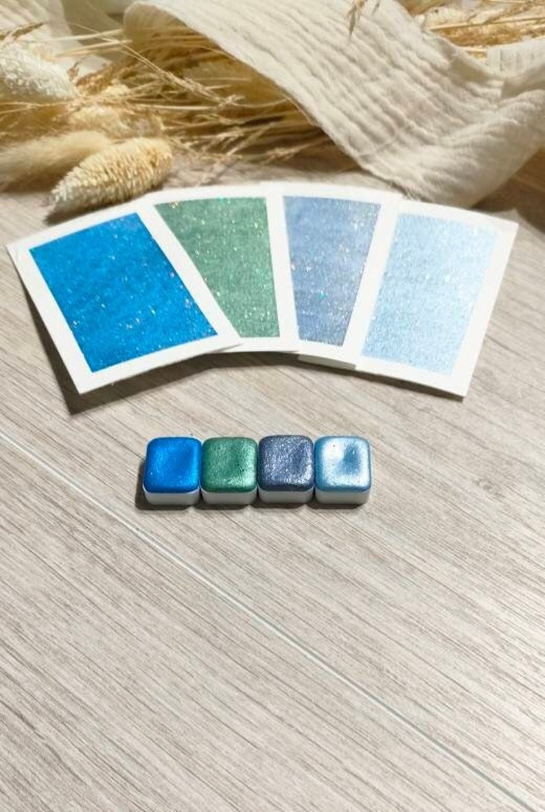 Pégase 4 aquarelles pailletées bleu, vert et gris aquarelles artisanales fabriqué en France paillettes holographiques image 1