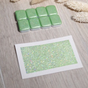 Minty Godet d'aquarelle pailletée aquarelle holographique verte aquarelle scintillante verte fabriquée à la main artiste cadeau image 2