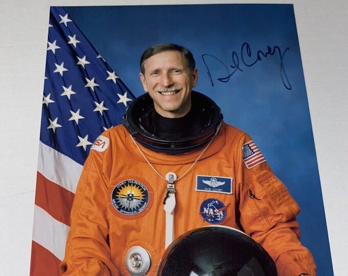 Richard Covey 4"x6" Authentic Signed Photo - NASA Astronaut