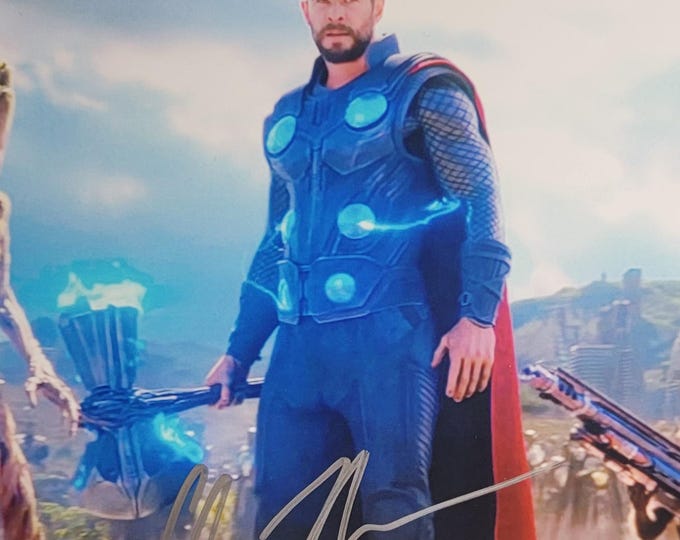 Chris Hemsworth Authentic Signed 8x10 Photo Beckett BAS COA Thor Avengers