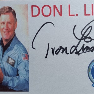 Don L. Lind 3x5 Authentic Signed Index Card - NASA - Astronaut