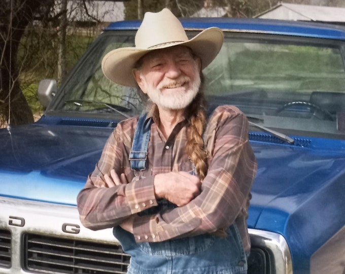 Willie Nelson Authentic Signed 8x10 Photo W/ Lighthouse COA - Country Music Legend - Dukes Of Hazzard - Uncle Jesse