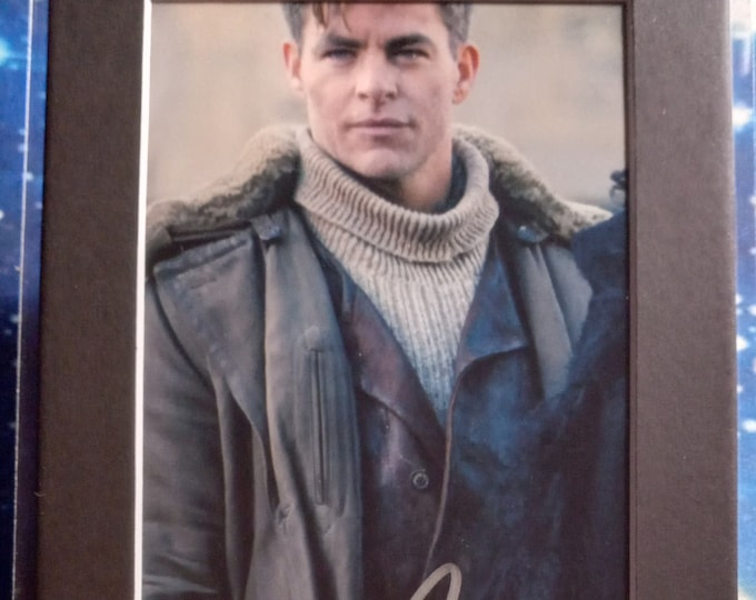 Chris Pine 4x6 Authentic Signed Photo With A Frame Ready 5x7 Matting + 3rd Party Authentication