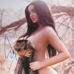 Abigail Ratchford Authentic Signed 8x10 Photo W/ Lighthouse COA - Model