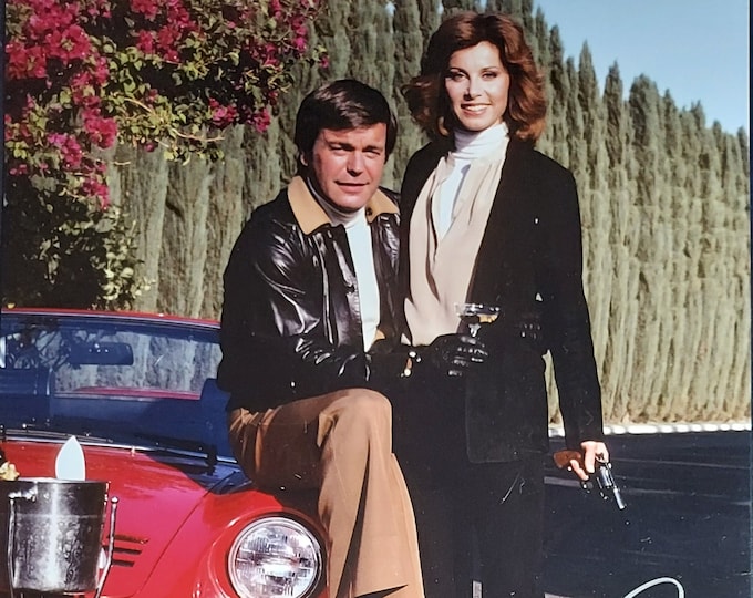 Robert Wagner & Stefanie Powers 11x14 Authentic Dual Signed Photo W/ JSA COA (x2) - Hart To Hart
