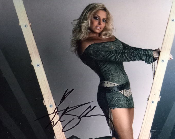 Trish Stratus Authentic Signed 8x10 Photo W/ Lighthouse COA - WWE Hall Of Famer