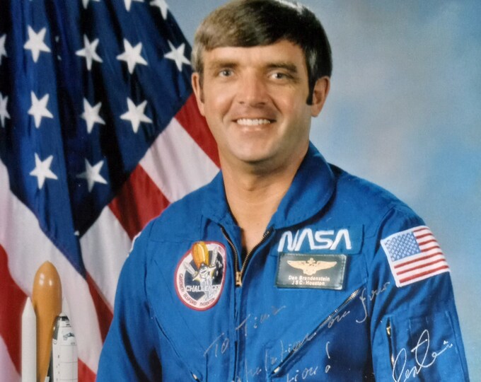 Astronaut Dan Brandenstein Authentic Signed 8x10 Photo W/ COA - Inscribed: "To Tina, Congratulations On Your Graduating"