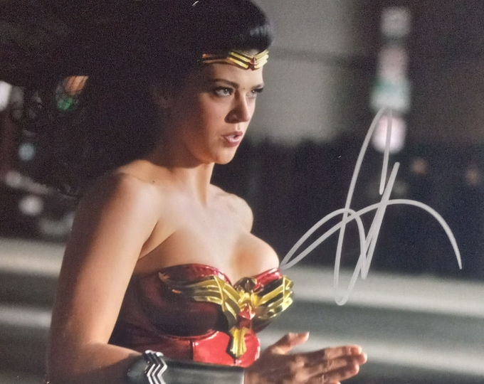 Adrianne Palicki Authentic Signed 8x10 Photo W/ Lighthouse COA - As Wonder Woman