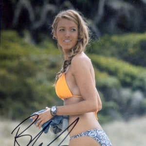 Blake Lively Authentic Signed 8x10 Photo W/ 3rd Party Authentication - The Shallows