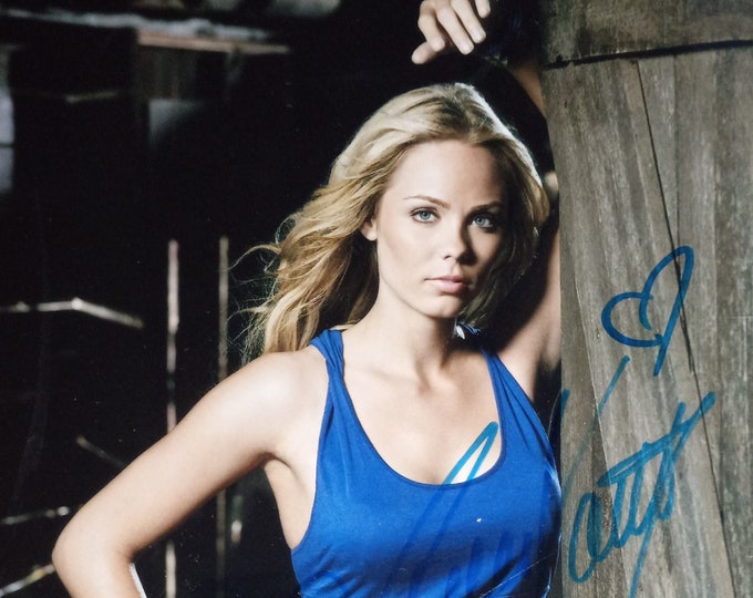 Laura Vandervoort Authentic Signed 8x10 Photo W/ Beckett COA - Smallville