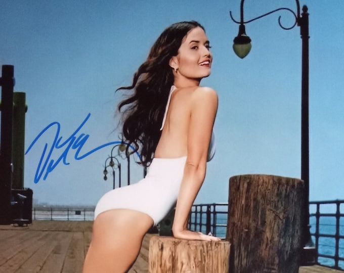 Danica McKellar Authentic Signed 8x10 Photo W/ Lighthouse COA - The Wonder Years - Winnie Cooper