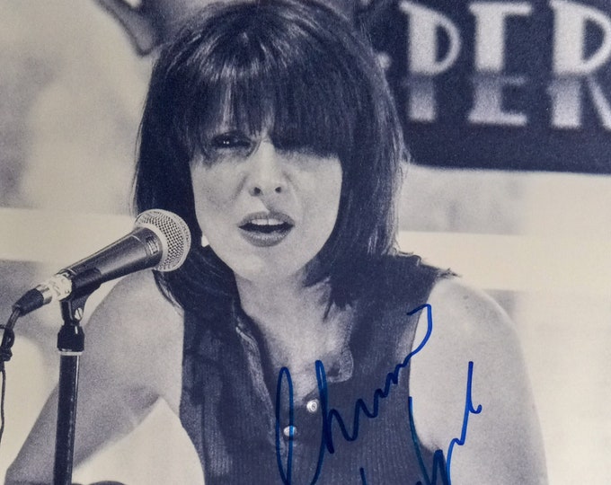 Chrissy Hynde Authentic Signed 8.5x11 Photo W/ 3rd Party Authentication - The Pretenders