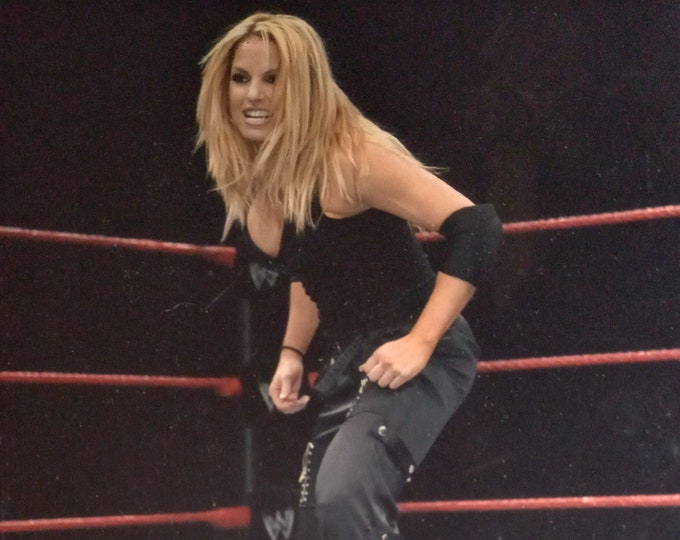 Trish Stratus Authentic Signed 8x10 Photo W/ Lighthouse COA - WWE Hall Of Famer