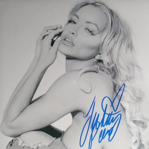 Lindsey Pelas Authentic Signed 8x10 Photo W/Lighthouse COA - Modèle