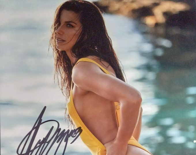 Alex Morgan Authentic Signed 8x10 Photo W/ Lighthouse COA - Team USA Soccer Great
