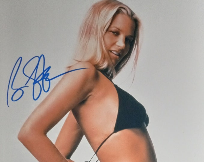 Bridget Fonda 11x14 Authentic Signed Photo W/ COA - Jackie Brown - Rare Hard To Get Signature