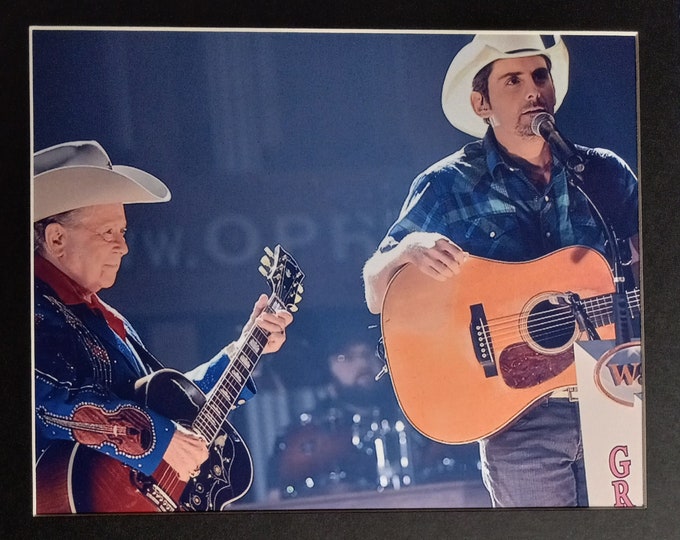Brad Paisley & Little Jimmy Dickens Authentic Dual Signed Cards With Photo In A 11x10 Frame Ready Display + 3rd Party COA