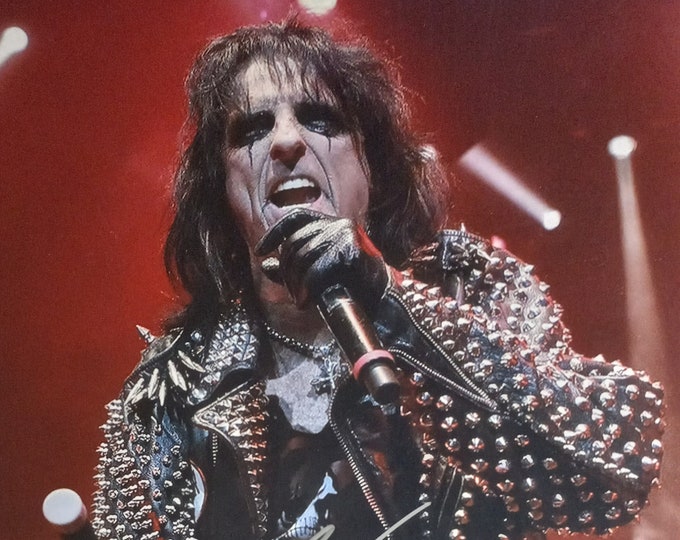 Alice Cooper 11x14 Authentic Signed Photo W/ A1COA 3rd Party Authentication - Hey Stupid - Schools Out - Welcome To My Nightmare - Poison