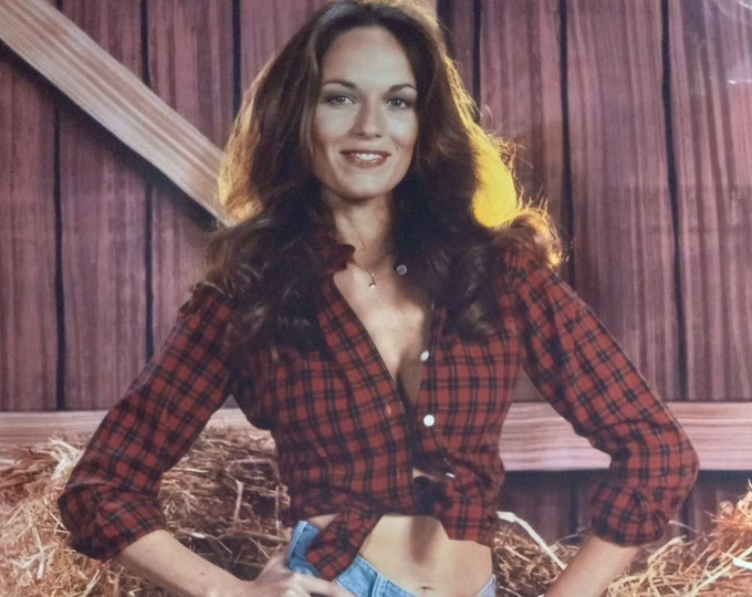 Catherine Bach 11x14 Authentic Signed Photo W/ Lighthouse COA - Daisy Duke - Dukes Of Hazzard