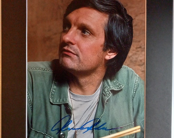 Alan Alda Authentic Signed 8x10 Photo W/ 3rd Party Authentication - M.A.S.H.