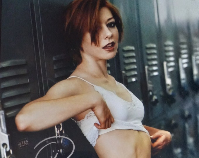 Alyson Hannigan Authentic Signed 8x10 Photo W/ Lighthouse COA