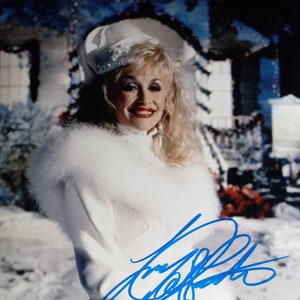 Dolly Parton Authentic Signed 8x10 Photo W/ Lighthouse COA