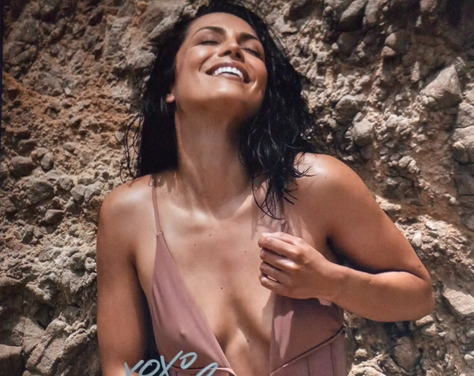 Raquel Pomplun Authentic Signed 8x10 photo W/ Lighthouse COA - Playboy Model - Benchwarmer