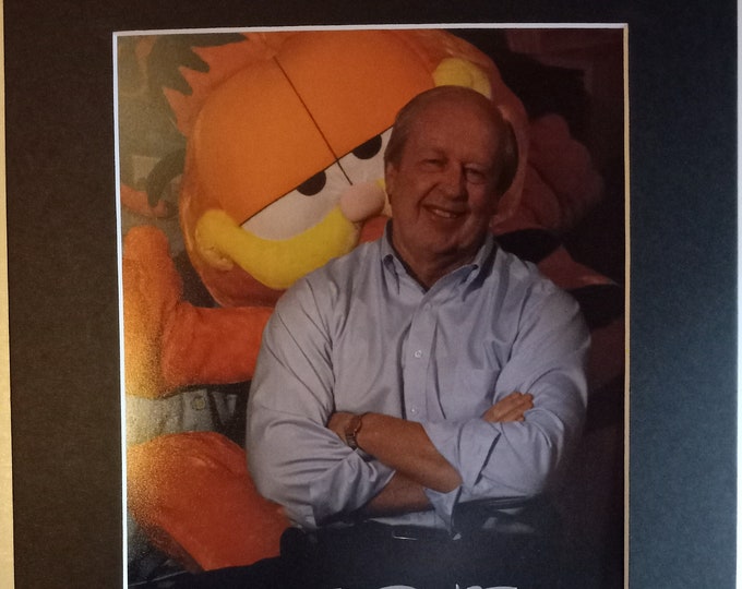 Jim Davis Authentic Signed 8x10 Photo With Custom Frame Ready 11x14 Matting + COA - Garfield