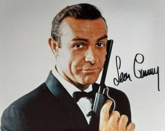 Sean Connery Authentic Signed 8.5x11 Photo W/ UA COA - James Bond 007 - (d.2020)