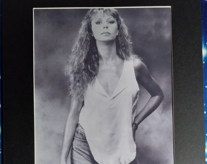Juice Newton Authentic Signed Cut With An 8x10 Photo In A 11x14 Frame Ready Matting + 3rd Party Authentication -