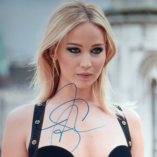 Jennifer Lawrence Authentic Signed 8x10 Photo W/ Lighthouse COA