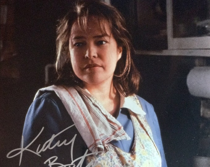 Kathy Bates Authentic Signed 8x10 Photo W/ Lighthouse COA - Misery - Signed During AHS Filming 08/2018 - In Person