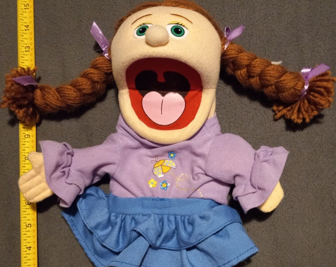 2008 Silly Puppets Amy