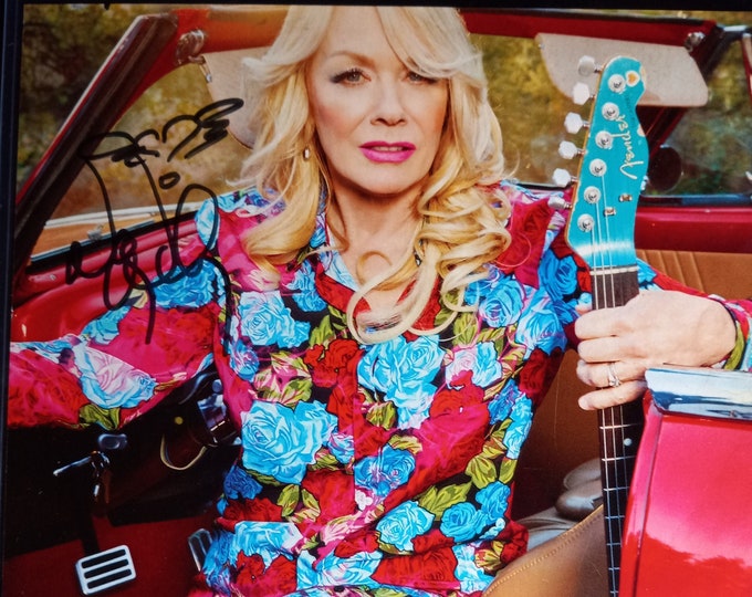 Nancy Wilson Authentic Signed 8x8 Print W/ Beckett Authentication - Heart