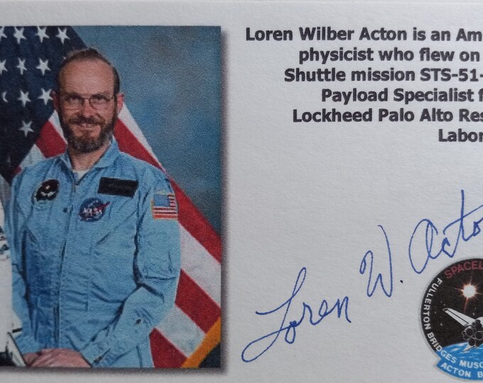 Lauren W. Acton 3x5 Authentic Signed Index Card - NASA - Astronaut