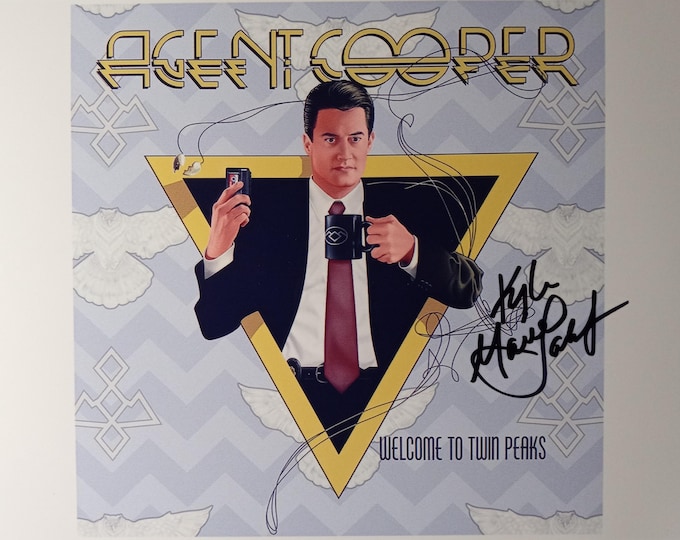 Kyle MacLachlan 8.5"x11" Authentic Signed Photo W/ 3rd Party Authentication Twin Peaks Agent Cooper