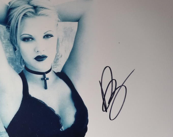 Drew Barrymore Authentic Signed 8x10 Photo W/ COA