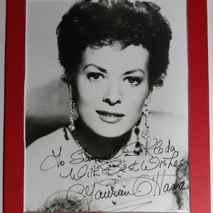 Maureen O&#39;Hara Authentic Signed 8x10 Photo W/ JSA COA