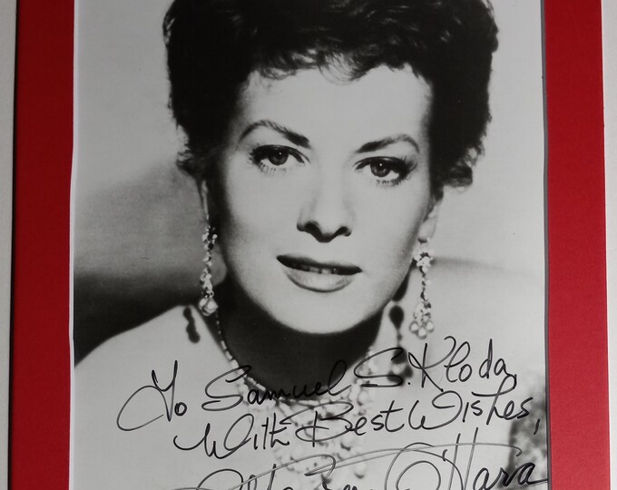 Maureen O'Hara Authentic Signed 8x10 Photo W/ JSA COA